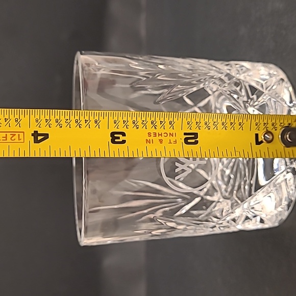 Signed Woodford WR Glencairn Crystal Whiskey Glass 8 oz. - Picture 15 of 16